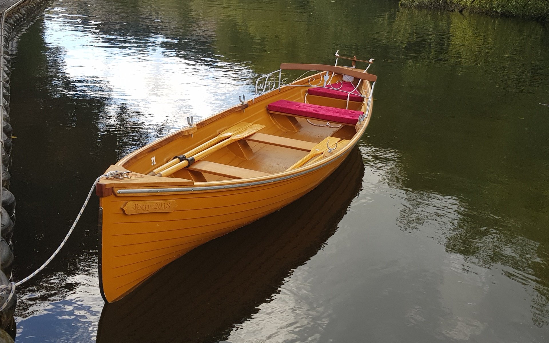 Queen Seat Rowing Boat from Skur Boats